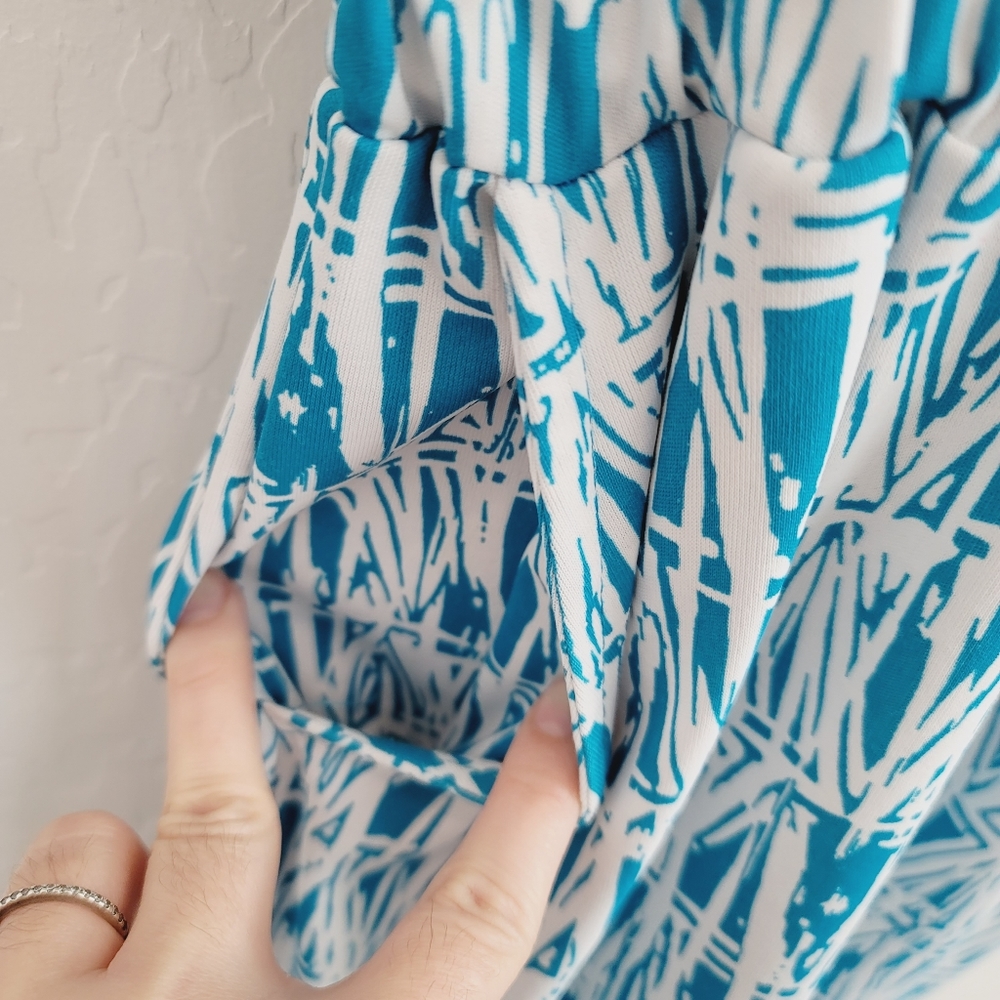 Uniti Stretch Blue and White Romper Size Large - Picture 9 of 14